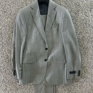 Ted Baker Light Gray Suit 38R Never Worn